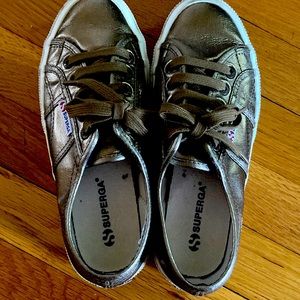 Superga Rose Gold Copper Metallic Sneakers. Size 38. US Women 7 1/2.. #bling
